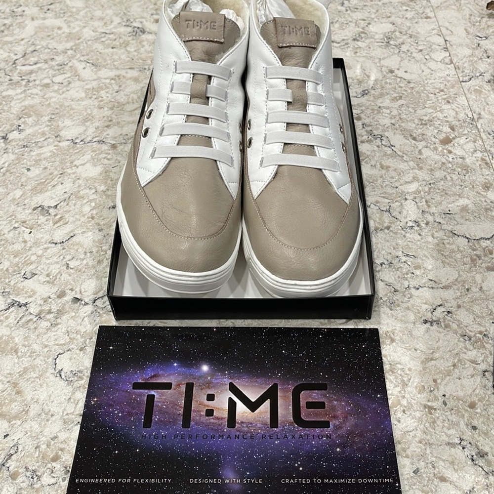 Brand new!!!! Mens Time slippers. Feels so light! Never worn! New with box